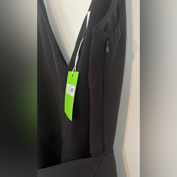NWT Sam Edelman Black Crop Jumpsuit. Size 4 - Picture 6 of 6